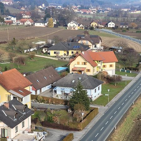 Ferienwohnung Moni Geiseldorf Экстерьер фото