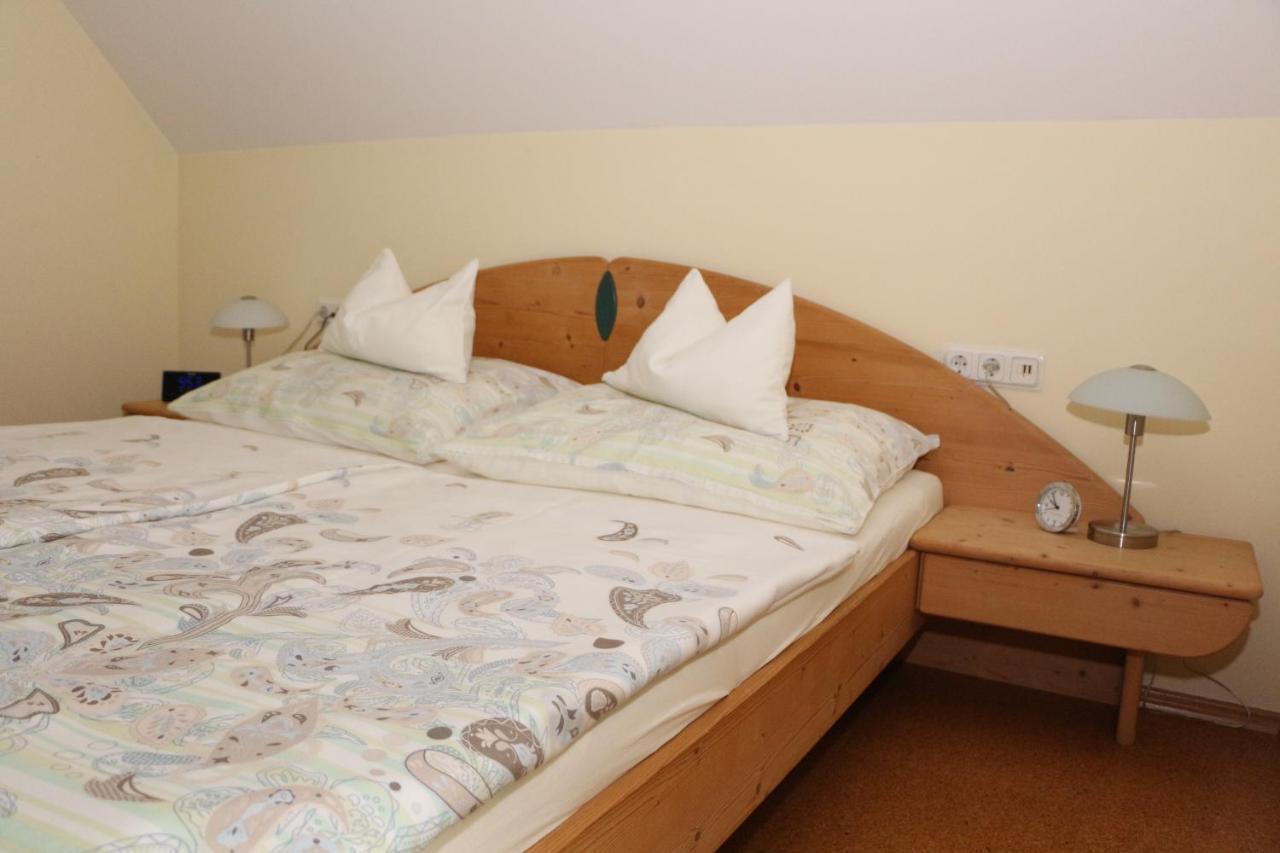 Ferienwohnung Moni Geiseldorf Экстерьер фото