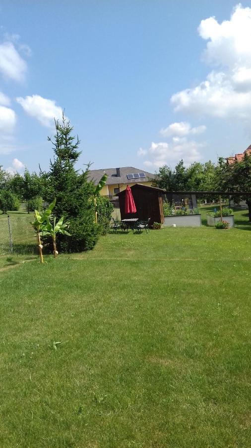 Ferienwohnung Moni Geiseldorf Экстерьер фото