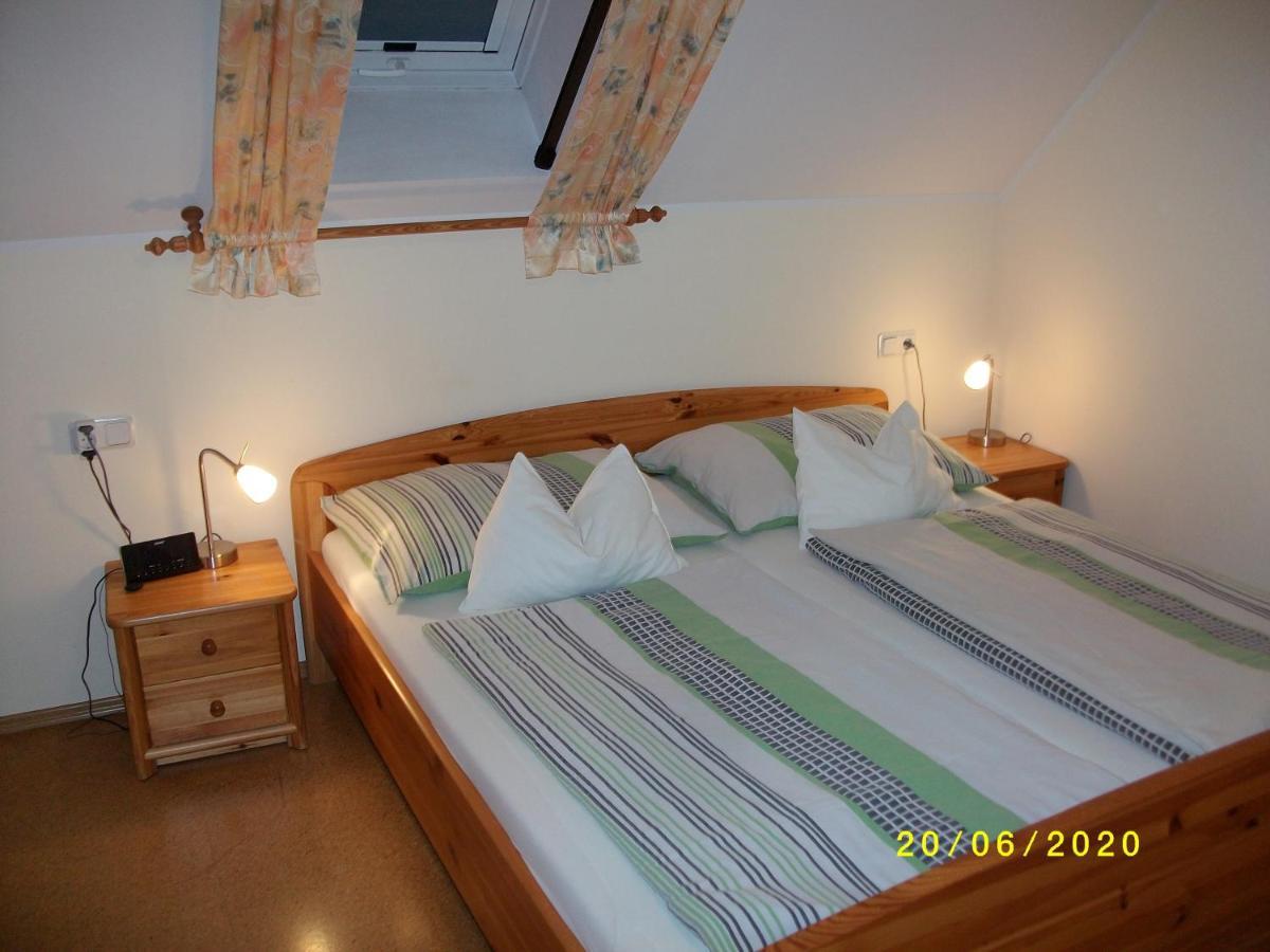 Ferienwohnung Moni Geiseldorf Экстерьер фото